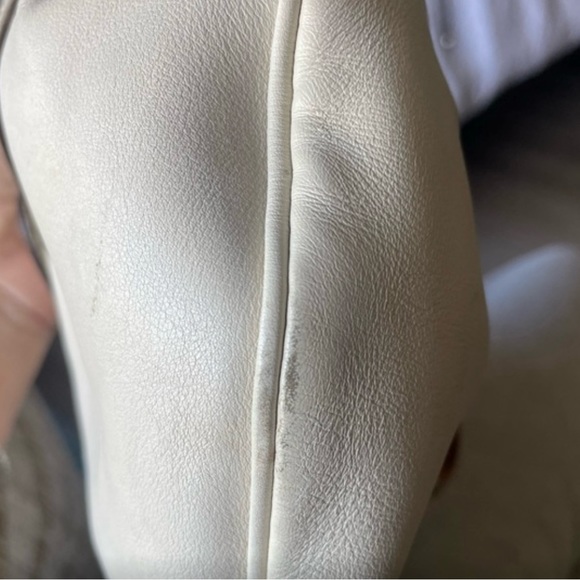 Authentic Gucci Leather Horse-bit - Picture 10 of 13